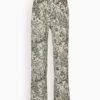 Golden Goose Crepe Viscose Jogging Pant In Bone White/Black 1 Golden Goose Crepe Viscose Jogging Pant In Bone White/Black -All Seasons Style 9b18e2109499816c65bfb2aa8ce2535f
