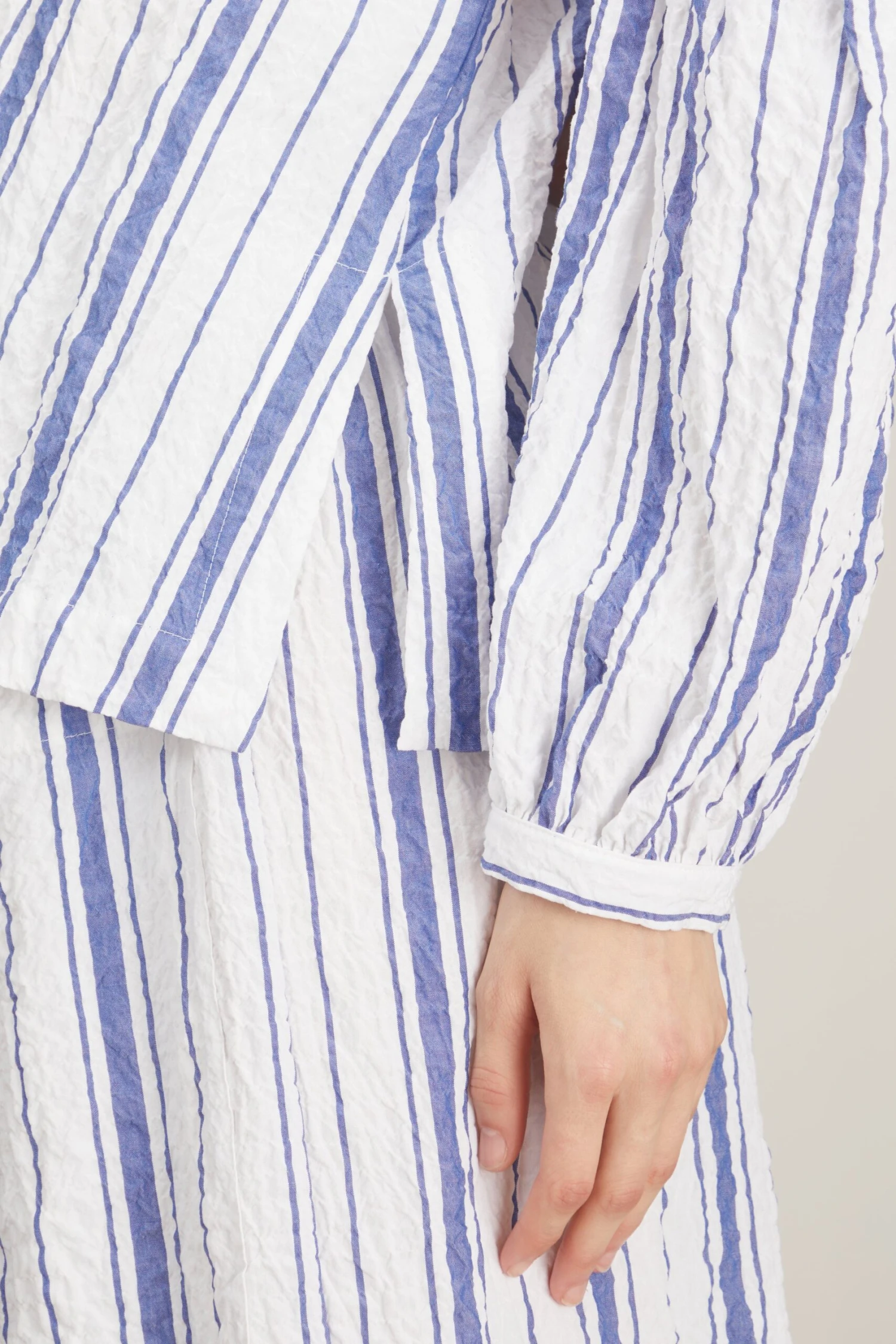 Caftan Shirt In White With Navy Stripes 7 Caftan Shirt In White With Navy Stripes - Image 5