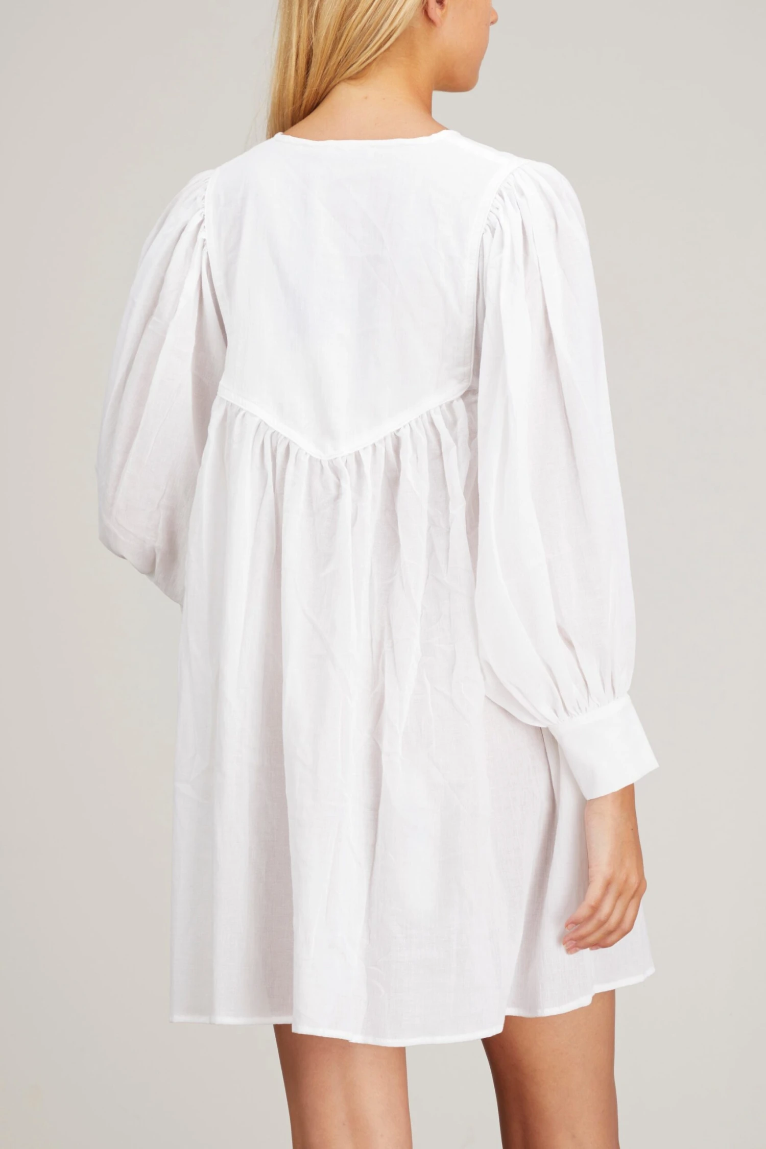 Ciana Dress In White 6 Ciana Dress In White - Image 4