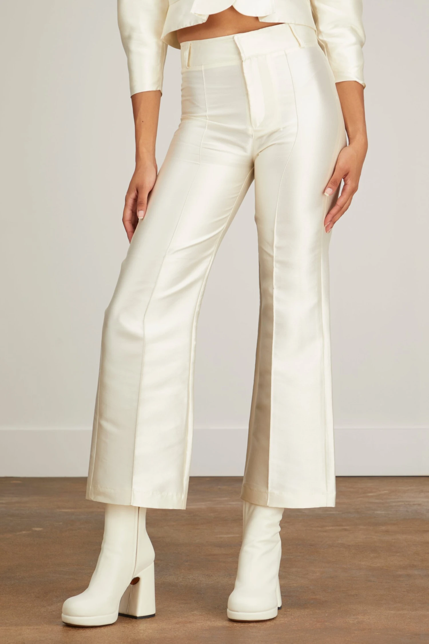 Yoshi Smart Pant In White 5 Yoshi Smart Pant In White - Image 3