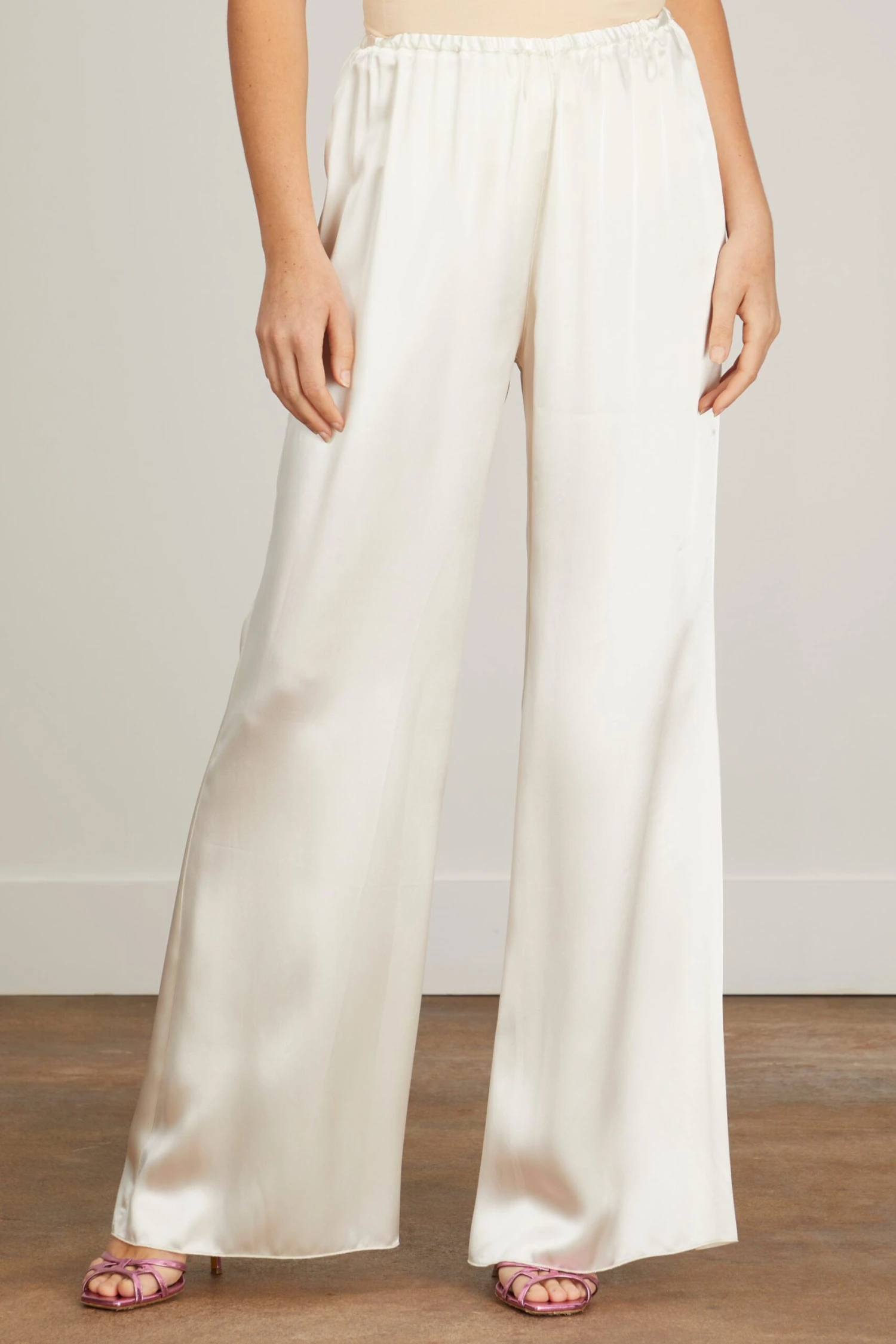 FORTE_FORTE Elasticated Flare Pants In White 5 FORTE_FORTE Elasticated Flare Pants In White - Image 3