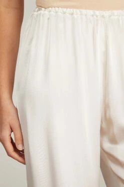 FORTE_FORTE Elasticated Flare Pants In White 11 FORTE_FORTE Elasticated Flare Pants In White -All Seasons Style forte elasticated flare pants in white 4 1