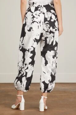 Danica Pant In White Orchid 10 Danica Pant In White Orchid -All Seasons Style kika DanicaPantinWhiteOrchid 3