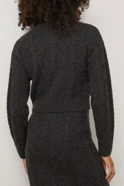 Samsoe Samsoe Eliette Crew Neck Crop Sweater In Phantom 9 Samsoe Samsoe Eliette Crew Neck Crop Sweater In Phantom -All Seasons Style samsoe ElietteCrewNeckCropSweaterinPhantom 3