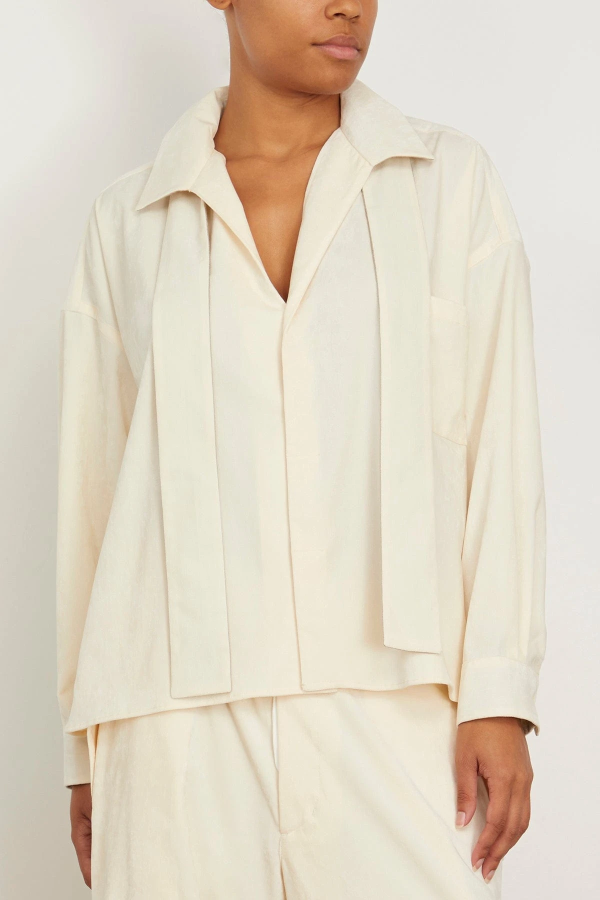 Cropped Shirt In White 5 Cropped Shirt In White - Image 3