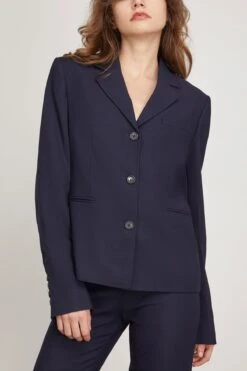 Toteme Petite Crepe Suit Jacket In Navy -All Seasons Style toteme PetiteCrepeSuitJacketinNavy 2