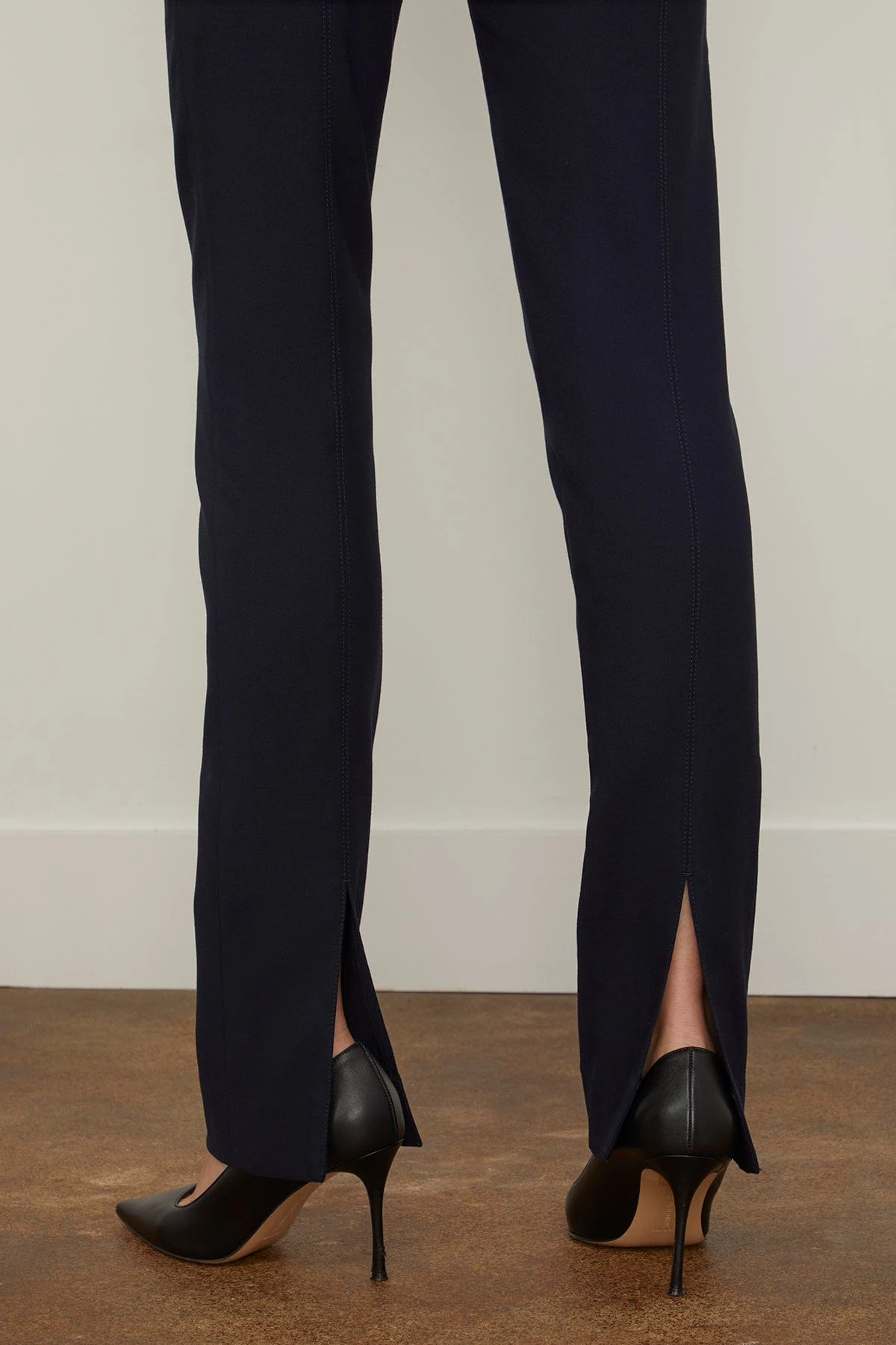 Toteme Slim Crepe Suit Trousers In Navy 7 Toteme Slim Crepe Suit Trousers In Navy - Image 5