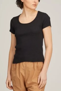 Otis Tee In Black 8 Otis Tee In Black -All Seasons Style xirena otis tee in black 2