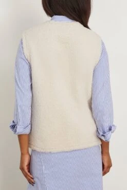 Curly Lamb Vest In Meringue 9 Curly Lamb Vest In Meringue -All Seasons Style yvessalomon CurlyLambVestinMeringue 3